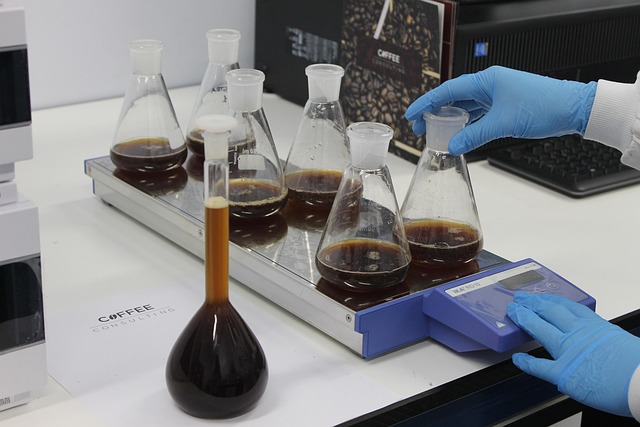 用于制備高彈性、低收縮泡沫填縫劑的聚醚多元醇的分子結(jié)構(gòu)設(shè)計(jì)