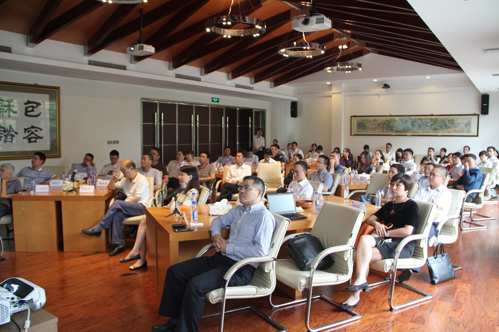 探討轉型新方向、開闊發(fā)展新思維 探討轉型新方向、開闊發(fā)展新思維