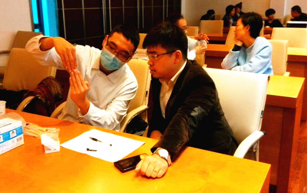 天堂硅谷攜手綠城口腔醫院舉行健康知識講座和義診